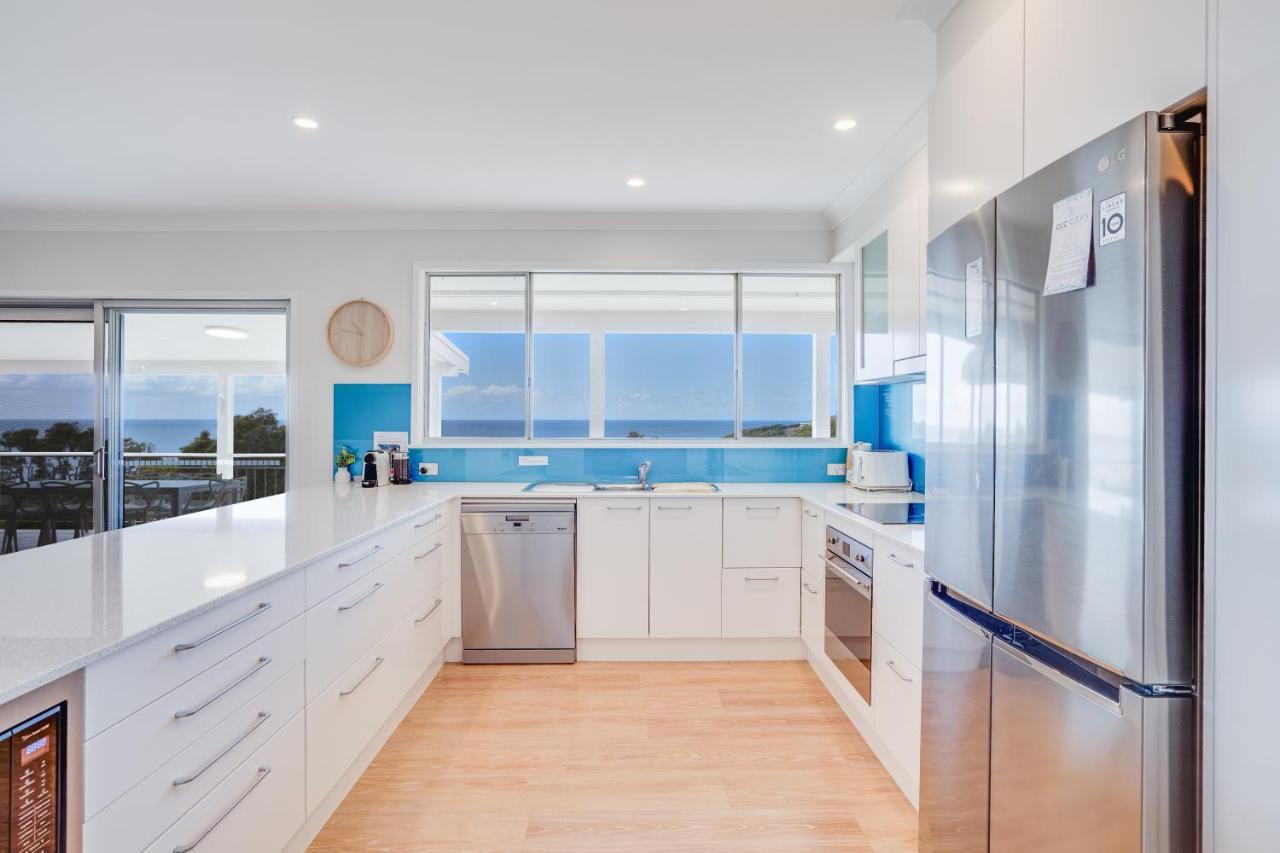 Becker Bliss - Ocean Views, 5 Bedrooms, Sleeps 12 Holiday home *
