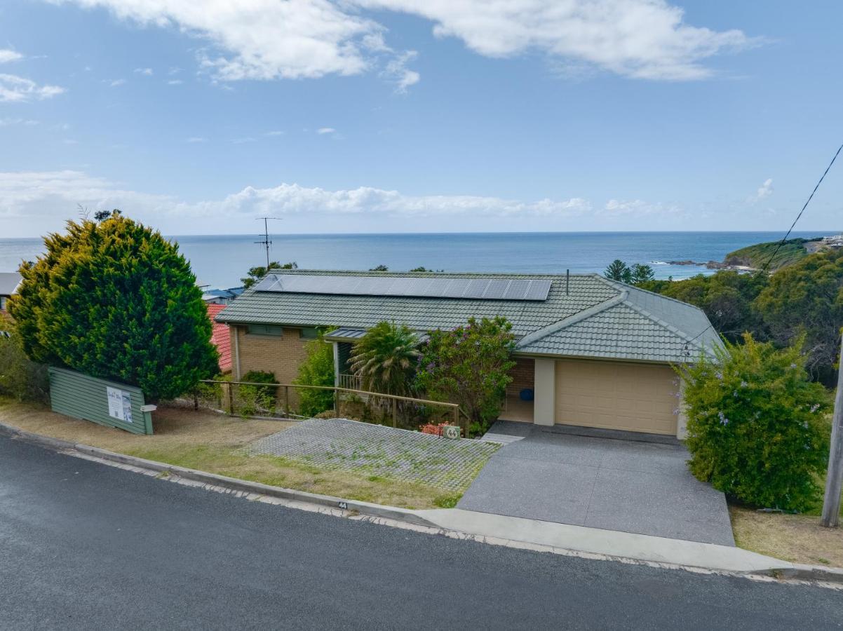 Holiday home Becker Bliss - Ocean Views, 5 Bedrooms, Sleeps 12 *