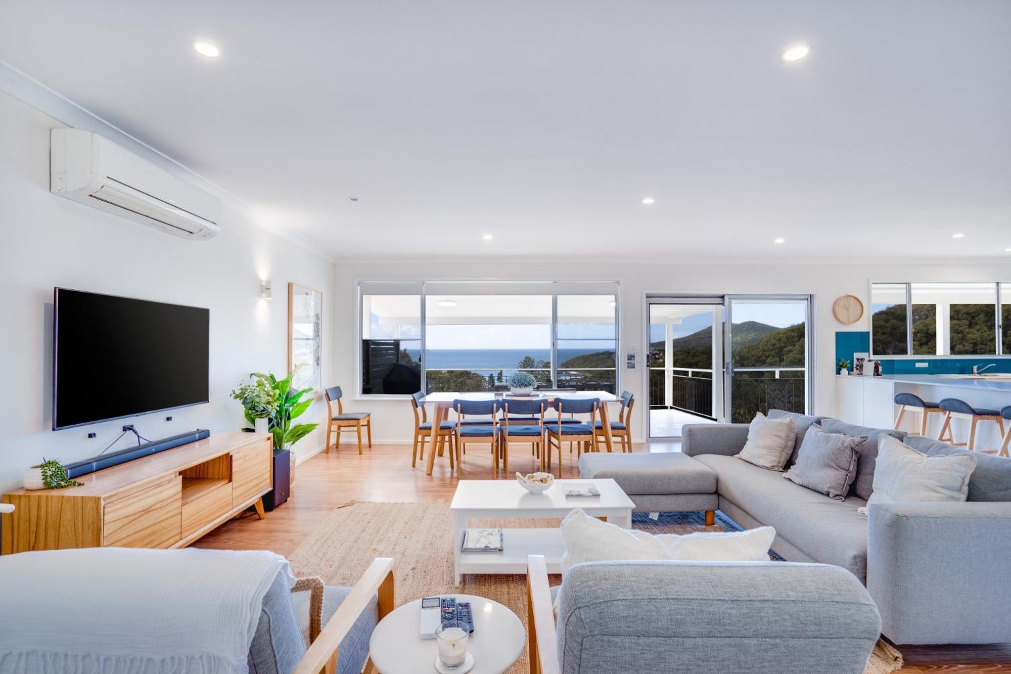 Becker Bliss - Ocean Views, 5 Bedrooms, Sleeps 12 Forster